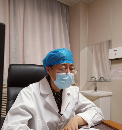手机如何避免重病毒威胁？（防止手机中毒的关键措施与技巧）