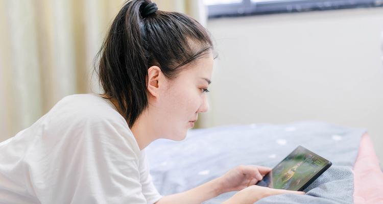 酷比H1（性能强劲、摄影出色、设计精美，酷比H1给你不一样的体验）