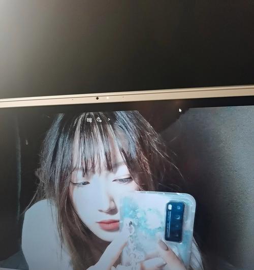 电脑摄影新时代（利用电脑拍摄瞬间，记录生活的美好）
