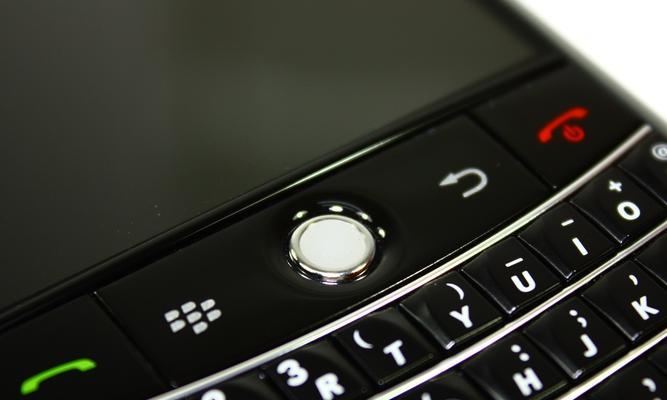 黑莓9系统革新之路（领先一步的安全与效率）