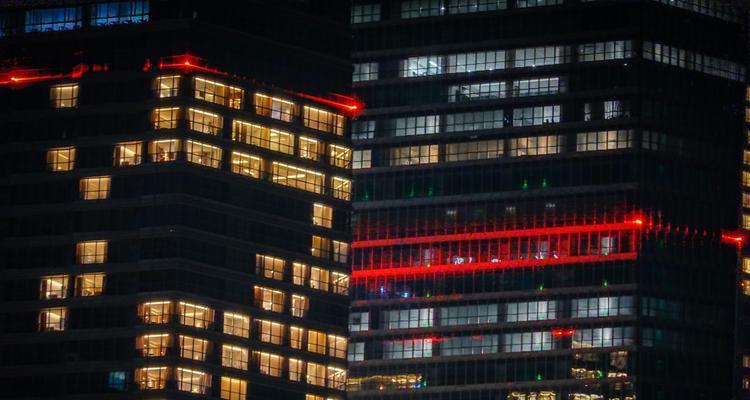 黑卡夜景揭示都市之美（探索黑卡夜景摄影的魅力与技巧）