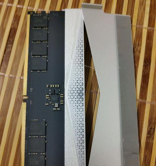 超频电压不足的危害及解决方法（为什么超频电压不足是个大问题？如何解决这个问题？）