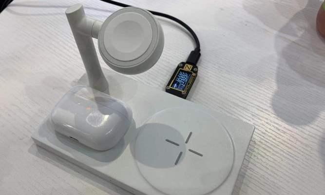 倍力充电器（快速充电，安全可靠，倍力充电器让你的生活更便捷）
